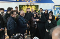 بازدید دانشجویان دانشگاه‌های مختلف از غرفه دانشگاه جامع علمی‌ـ‌کاربردی